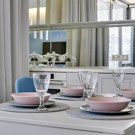 Grand - Indygo Okrzei Apartment