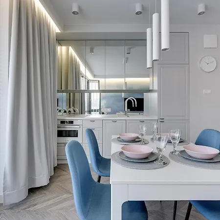 Grand - Indygo Okrzei Apartment