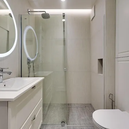 Апартаменти Grand - Indygo Okrzei *