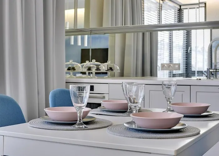 Grand - Indygo Okrzei Апартаменти